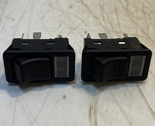 2 Qty of Eaton 1041 Rocker Switches 10A 250VAC 3/4HP 250VAC 15A 125VAC (2 Qty)