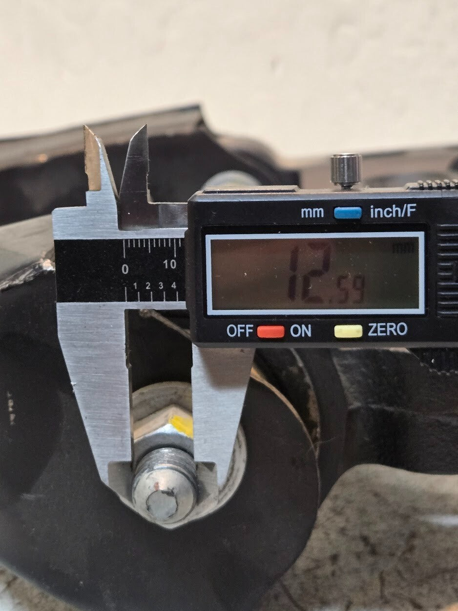 Lower Control Arm 186C3 and Mounting Bracket 15165144 for Chevy Trailblazer