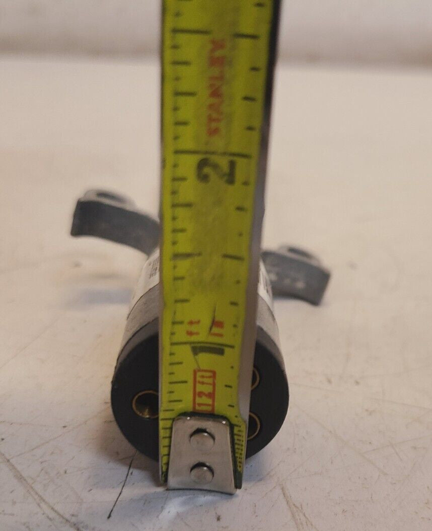 3 Quantity of Phillips Plugs 6-Pin w/ Cable Guards 15-630 (3 Qty)