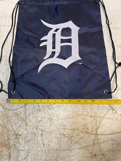 Approx 300 of Detroit Tigers Drawstring Backpacks in 20x16x16" Box (300 Qty)