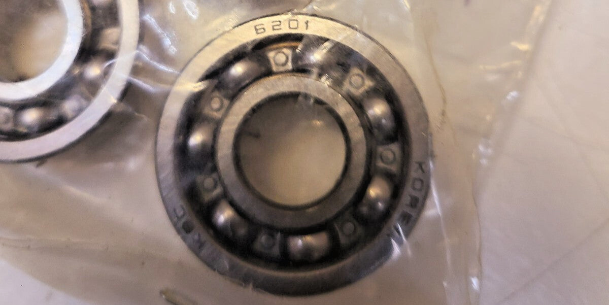 11 Quantity of KBC Bearings Part Number 6201 (11 Qty)