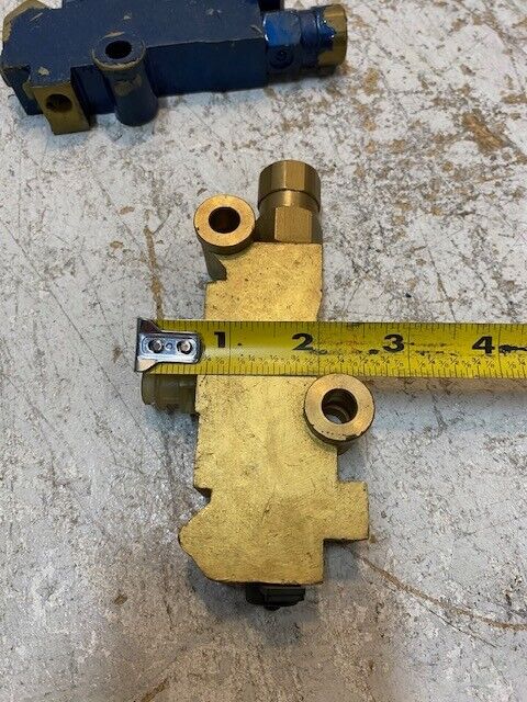 2 Quantity of Brake Proportioning Valves PV2 (2 Quantity)