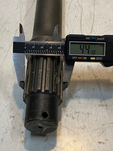 Driveshaft 16-3/4" Long 35mm Thread 44mm 16-Spline 40mm Shaft 64mm OD