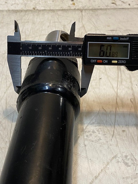 Hydraulic Cylinder 21" Long 25mm Bore 51mm Main Shaft 61mm OD 45mm End 38mm End