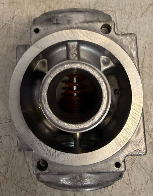 Donaldson P163681 Hydraulic Filter Head Assembly Fluid Filtration Mount Adapter