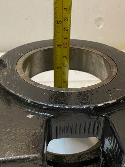 Axle Support Bracket 9528323 | 9528324 | 16" Wide 4" Deep 8" Tall 79mm Bore