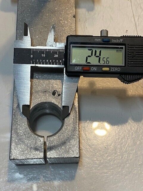 Kenworth Horton Leaf Spring Shackle Side Bar Crank Handle 13890-F-23902, 4966472