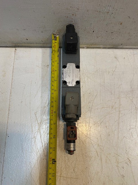 Rexroth 4WRE6E32-11/24Z4/M Proportional Directional Flow Control Valve