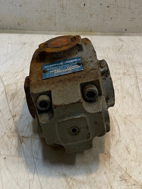 Sperry Vickers RT 06B223 Pressure Control Valve