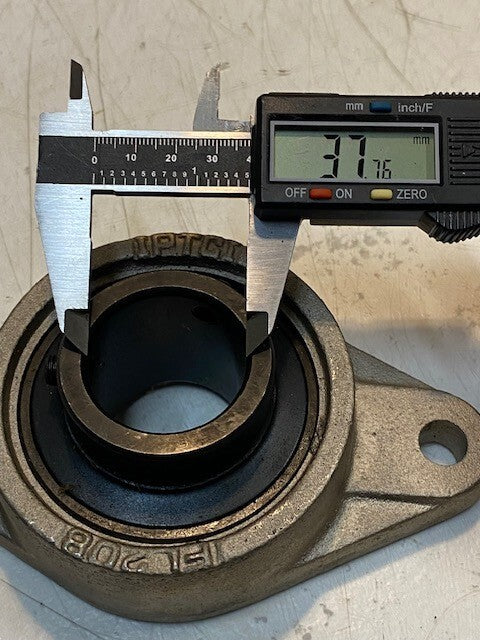 IPTCI 2-Bolt Flange Bearing FL208 | 38mm Bore 6-3/4" L 3-3/4" W 13mm Bolt Holes