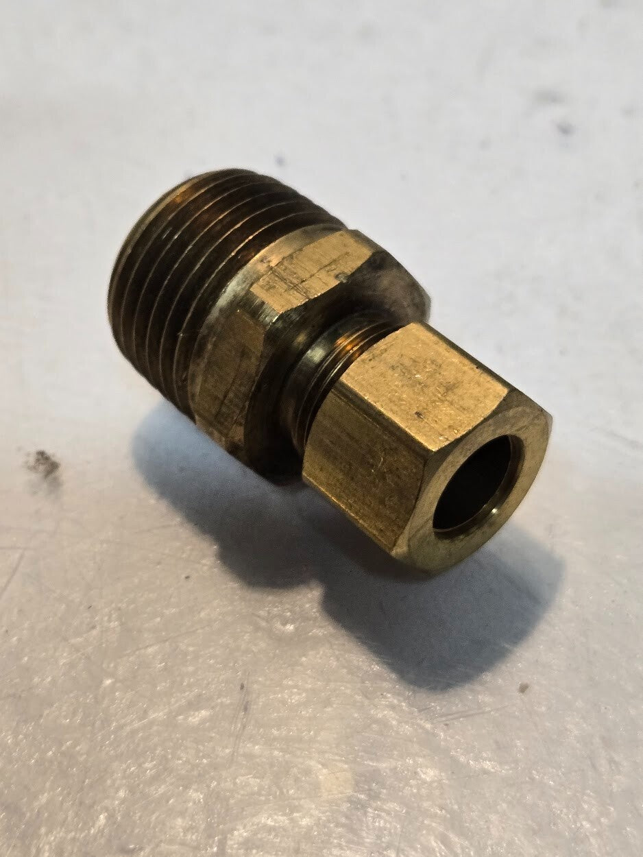 10 Quantity of 3/8" Compression x 1/2" MPT Fittings 00068-0608 (10 Quantity)