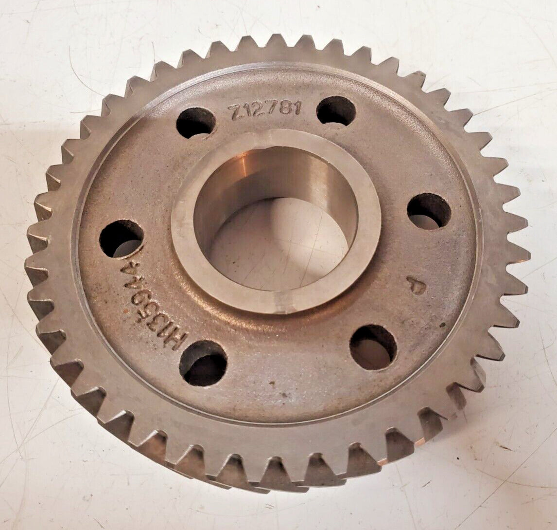 John Deere Transmission Intermediate Shaft Gear H135944 | Z12781