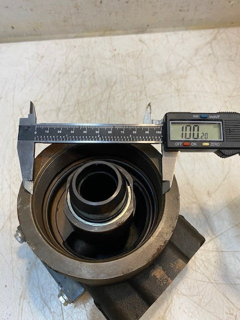 Donaldson P161447 High Pressure Hydraulic Filter Head Mount Assembly