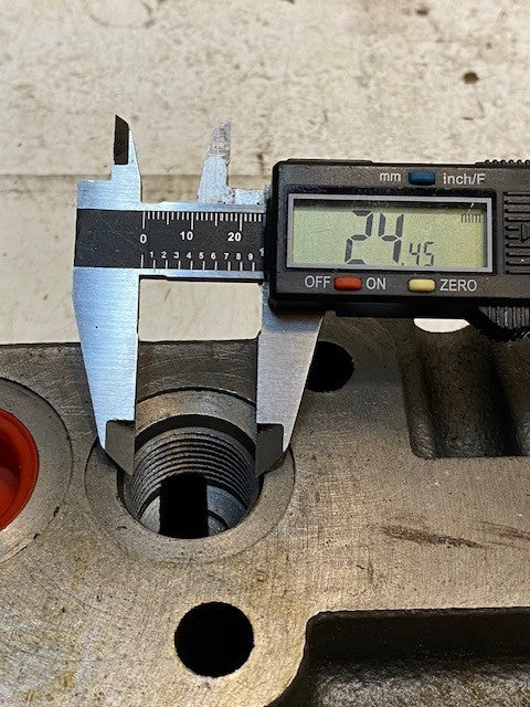 Hydraulic Directional Control Valve 06-245 AJ | 24mm Bore Thread