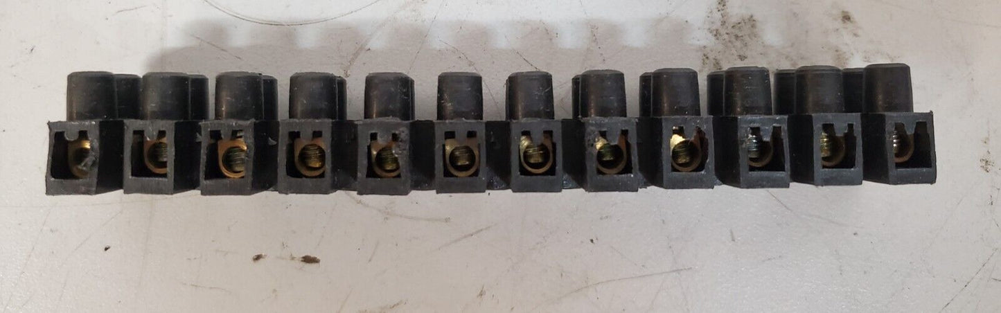 55 Qty. of Werit 12 Bank Wire Connectors Screw Terminal Block 15A 380V (55 Qty)