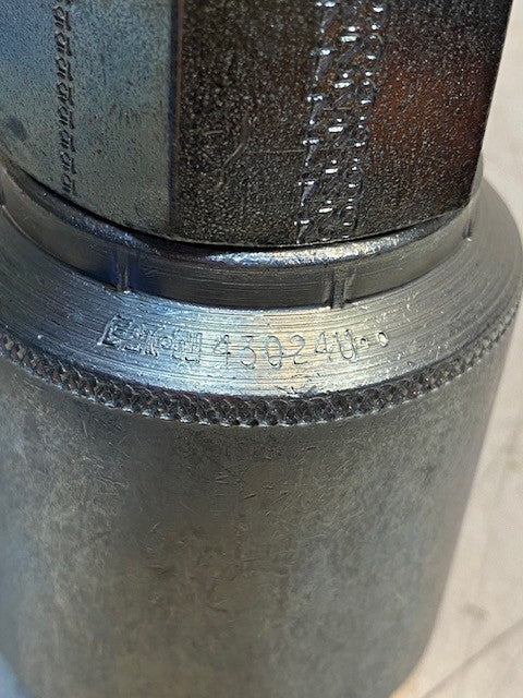 Eaton Weatherhead 43024U-624 Hose End Female Swivel 4-Wire Fitting 1-1/2" JIC