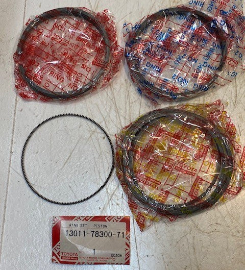 Toyota Motor 13011-78300-71 Piston Ring Set 00306 *Pictured Parts Only*