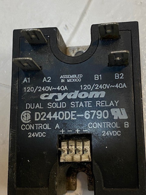 Crydom D2440DE-6790 Solid State Dual Voltage Relay 120/240V 40A USED