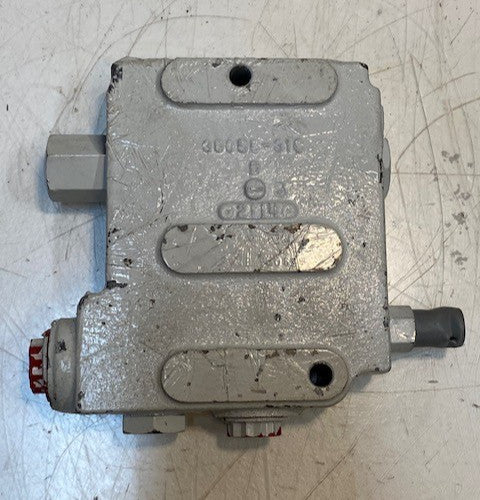 Hydraulic Control Valve 39055-31C | 2114 | 390P5