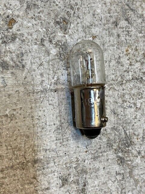 163 Quantity of 1847 Light Bulbs 1" Long 10mm Light (163 Quantity)