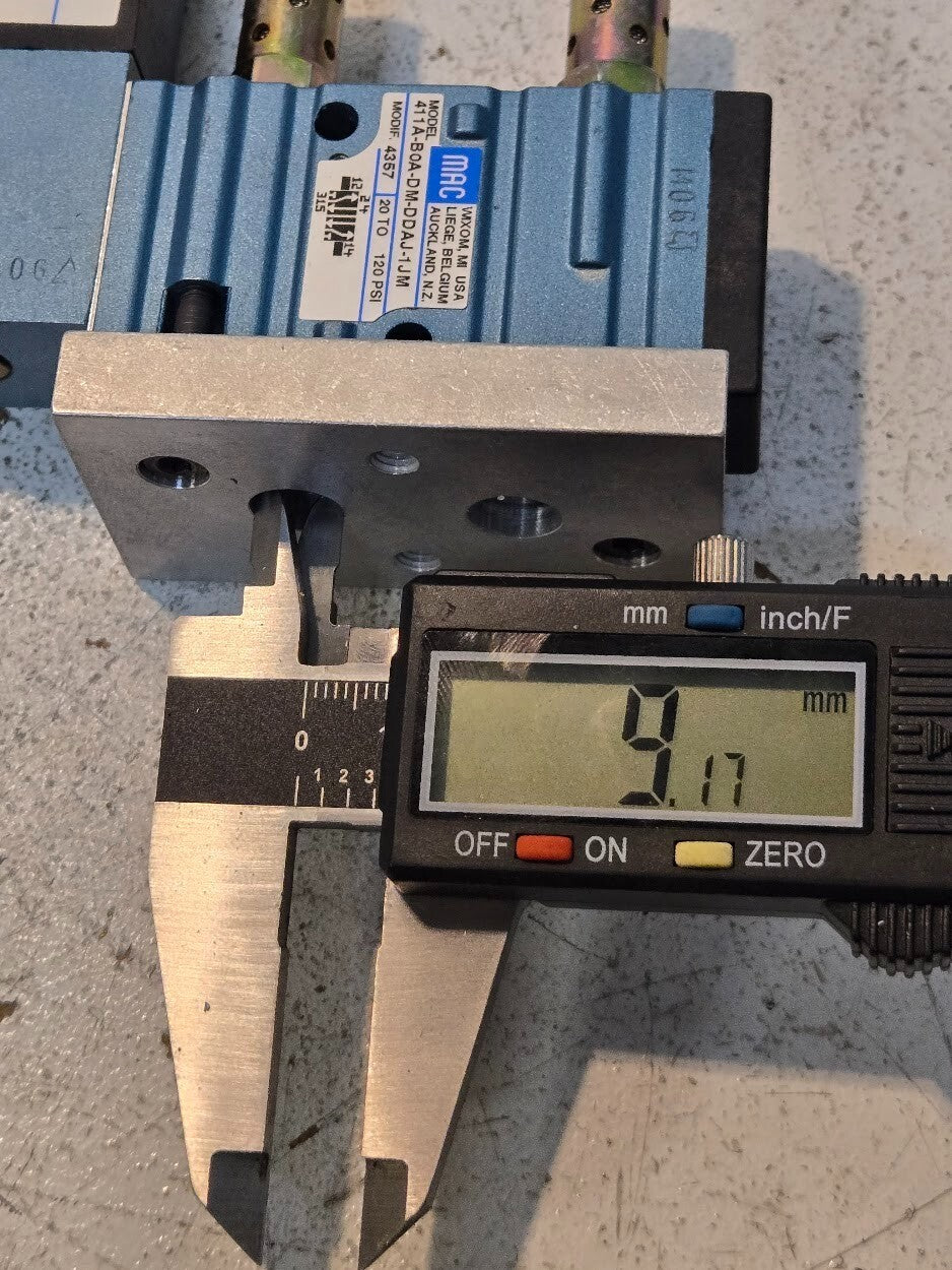 MAC Valves 411A-BOA-DM-DDAJ-1JM with Manifold Block and Solenoid DMB-DDAJ-1JM