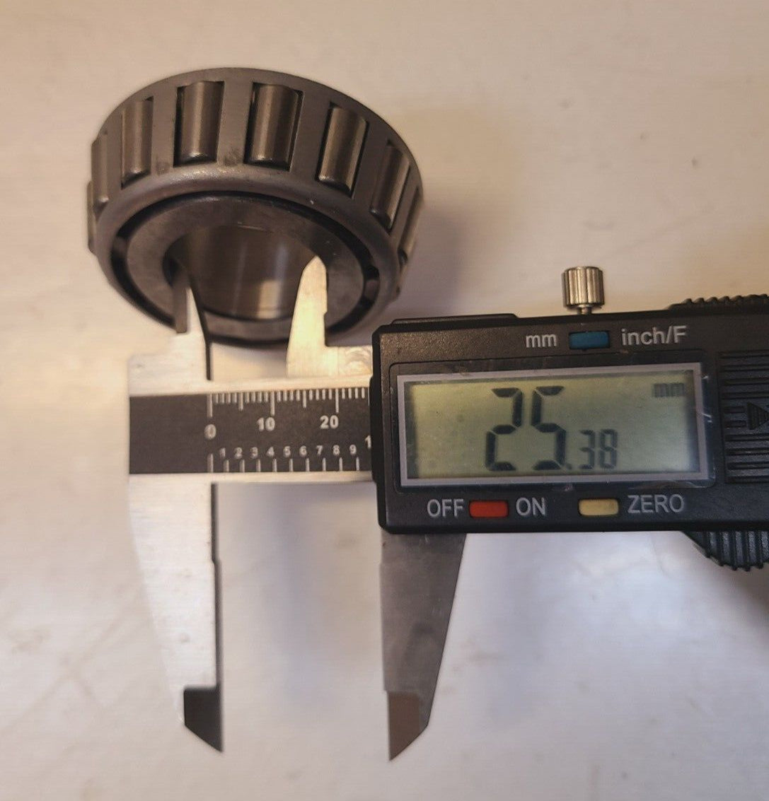 3 Quantity of KMM 15101 Tapered Roller Bearings 201.15101 | 15101 HL (3 Qty)