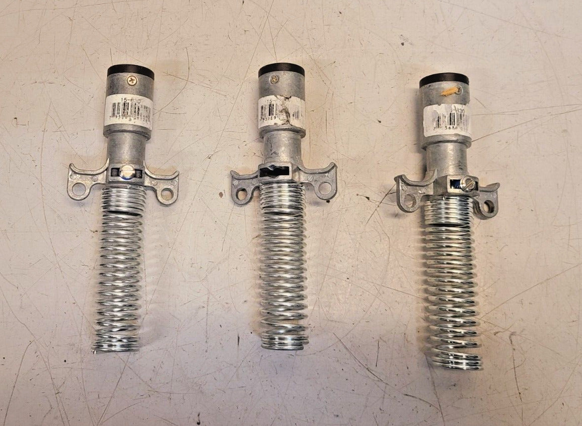 3 Quantity of Phillips Plugs 6-Pin w/ Cable Guards 15-630 (3 Qty)