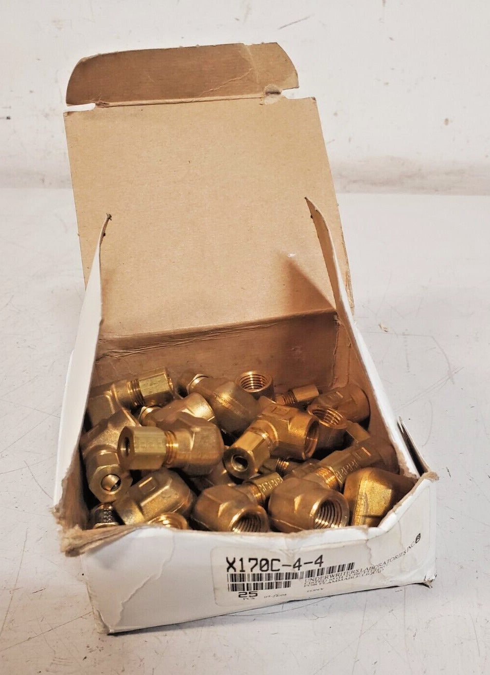 25 Qty. of Parker Brass 90º Elbow Fittings X170C-4-4 (25 Qty)