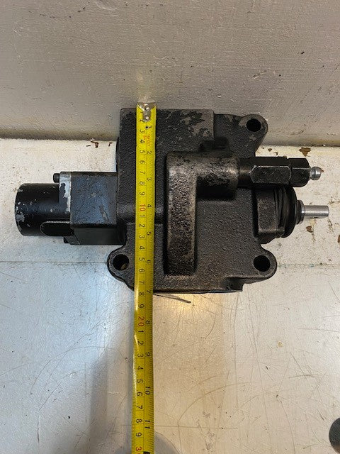 The Heil Co. Hydraulic Pump Control Pressure Valve 0316131 | 5024800 WF1 9D06