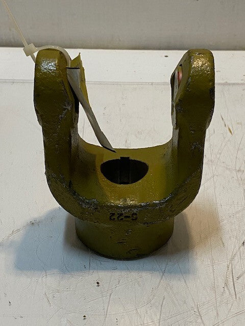 Weasler Metric Yoke 800-8610 IMPL 1-1/4" RD 32mm Bore 30mm Pin Hole