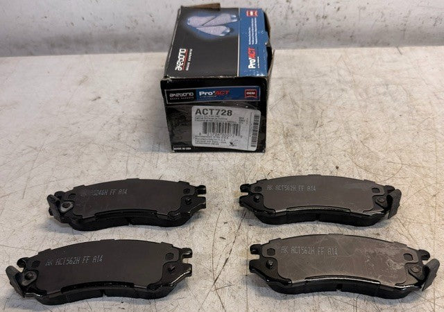 Box Of 4 Akebono ProACT Ultra-Premium Ceramic Disc Brake Pads ACT728
