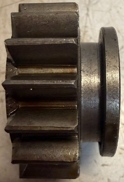 Mitsubishi Motors Manual Transmission Reverse Idler Gear MD711188 Gearbox Part