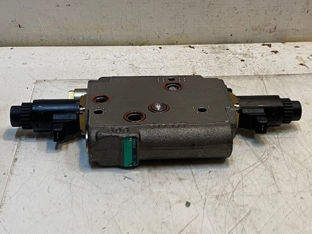 Bosch Hydraulic Valve 0521610809 | 0521610809-390 | 703480 | 809