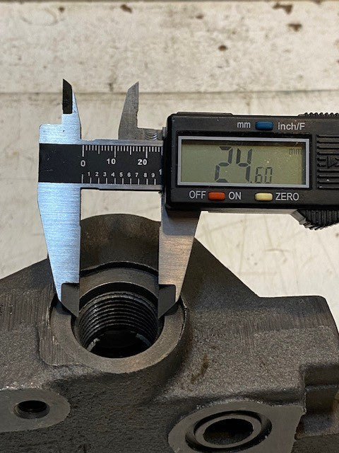 Hydraulic Valve 16-02-052-909 | 13D0 | 31mm Bore 25mm Side Bore