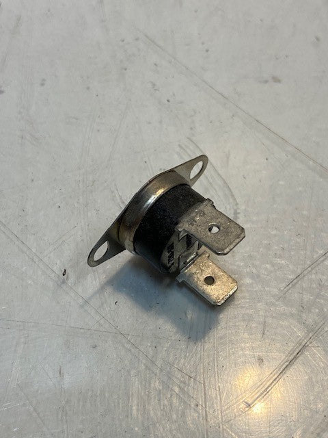 24 Quantity of SELCO CA120 Thermostats (24 Quantity)