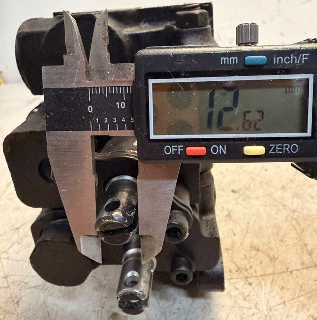 Husco International Multi-Spool Hydraulic Control Valve H02A109600 Industrial