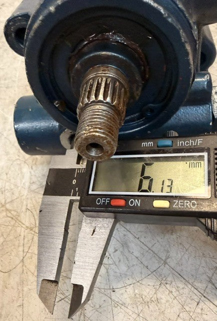 Industrial Hydraulic Vane Pump Assembly High Pressure Fluid 1C13879 Equipment