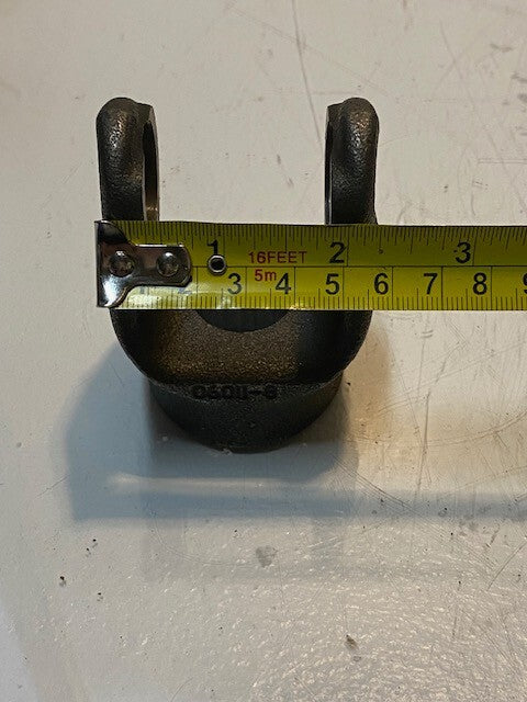 Weasler Yoke 06011-8 | 3-1/4" H 2-1/4" W 2" D 24mm Pin Hole 25mm Bore