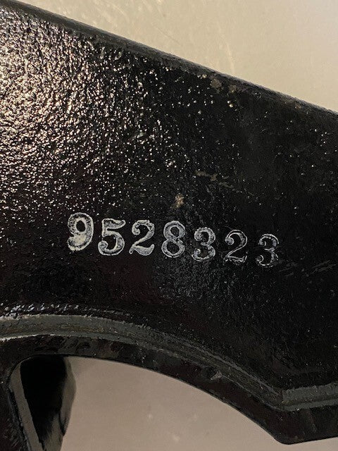 Axle Support Bracket 9528323 | 9528324 | 16" Wide 4" Deep 8" Tall 79mm Bore