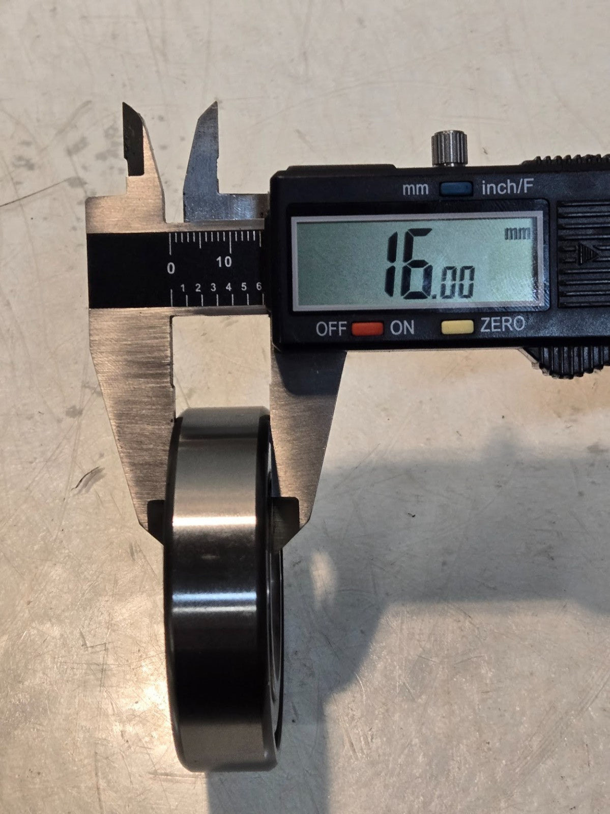 2 Quantity of NSK Metal Shielded Bearings 6206Z | 62 mm OD x 30 mm Bore (2 Qty)