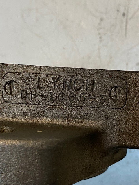 Lynch DB-1685-3 Hydraulic Gear Pump Shaft End Cover Flange Plate 52mm Bore