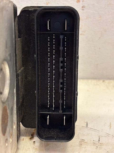 2006 Jaguar ABS Controller with Bracket | 5W93-2C405 | 10.0926-1006.3