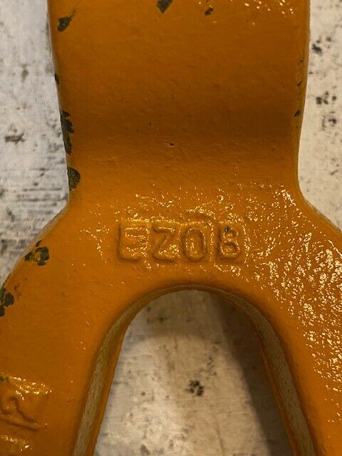 Suspender For Trolley Hoist EZ08 36mm Bore 16mm Hole 9mm Smaller Hole