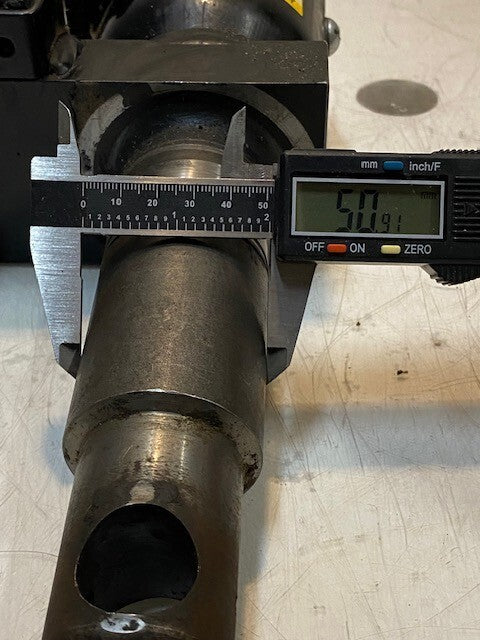 Hydraulic Cylinder Pump Part 0602 | 15" L 6-1/2" H 4-1/4" W 25mm Bore 51mm Shaft