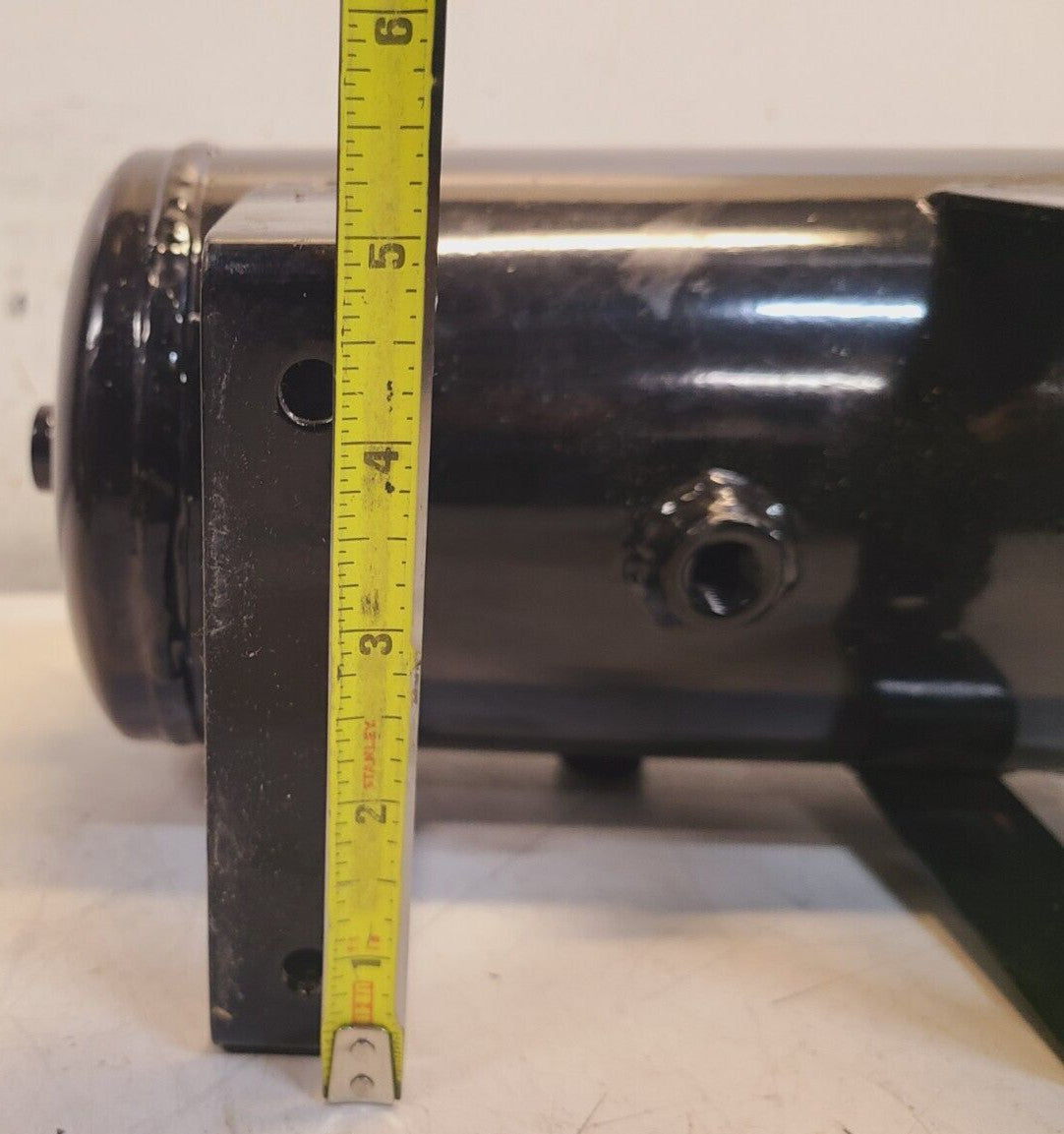 5 Port Air Tank Length 9.5" x Diameter 5.5" - Tank Measurements
