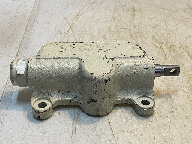 Hydraulic Master Cylinder Relief Valve Brake System 22010, UH03-3, 1122010X109