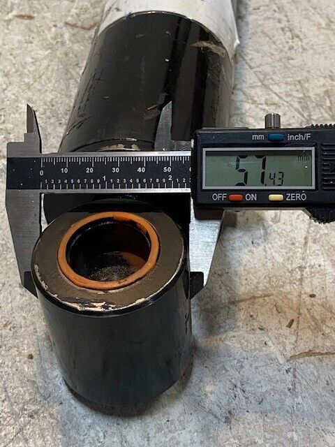 Hydraulic Cylinder HMC 262254 | 230731-002-005 | 20" Long 80mm OD