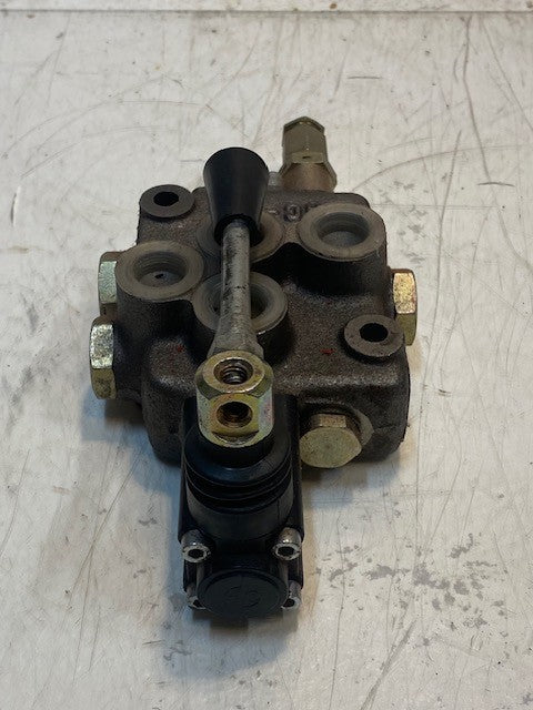 Matricola Hydrocontrol Hydraulic Valve 000664130 | 7495 | HC-D2