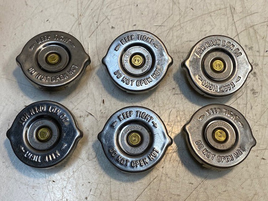 6 Quantity of Radiator Caps 14lbs 8933-000-866 (6 Quantity)