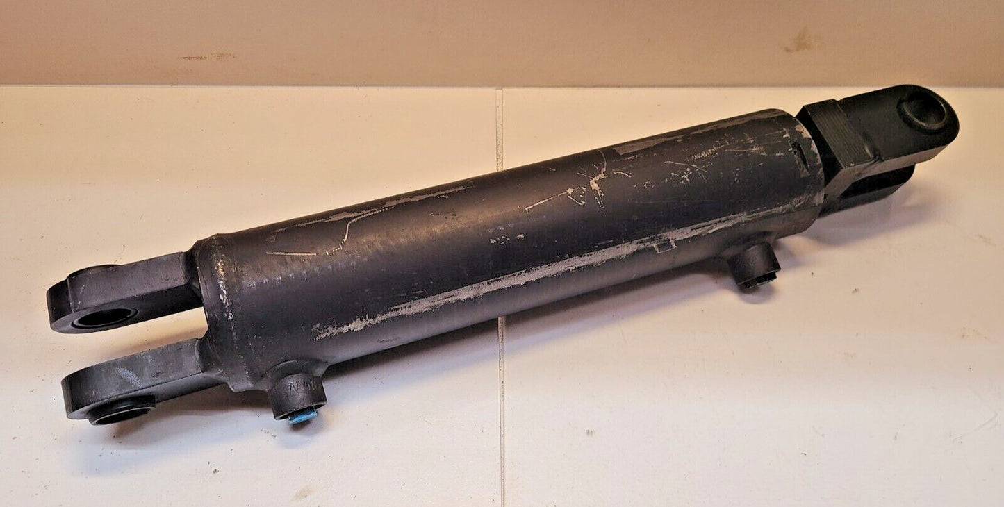 Hydraulic Cylinder T80114N | 23 S1/2 3M B16 A/S105